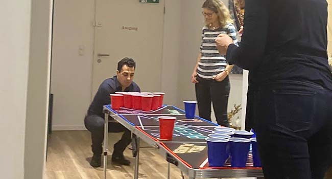 Präzision ist auch beim Beerpong gefragt